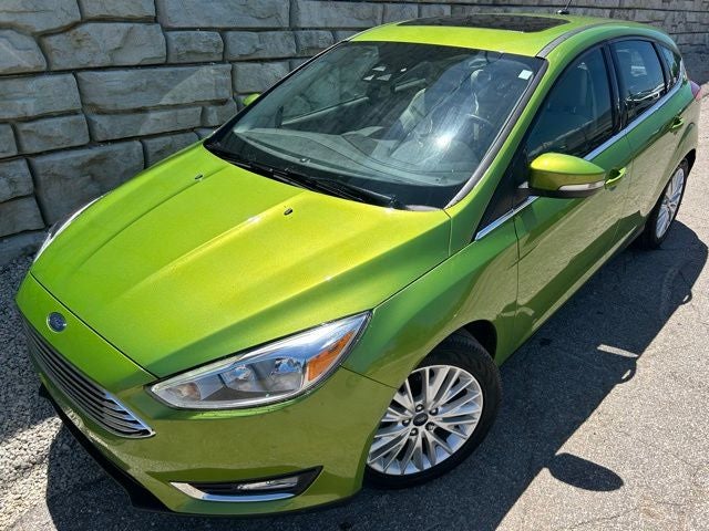 2018 Ford Focus Hatch Titanium's photo