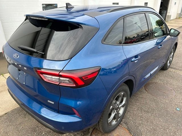 2023 Ford Escape Hybrid ST-Line