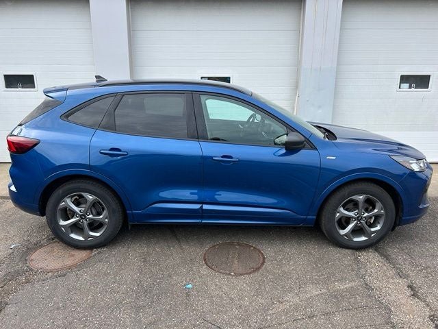 2023 Ford Escape Hybrid ST-Line