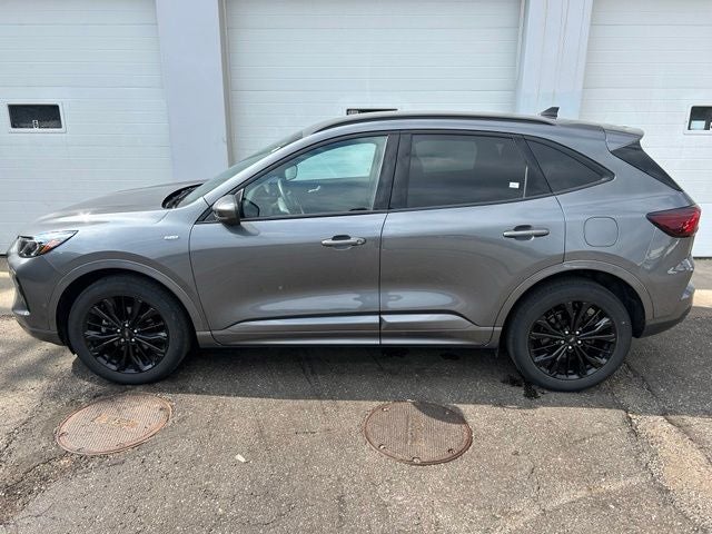 2023 Ford Escape ST-Line Elite