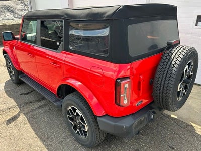 2024 Ford Bronco Outer Banks
