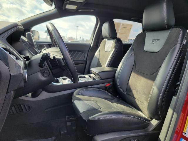 2023 Ford Edge ST