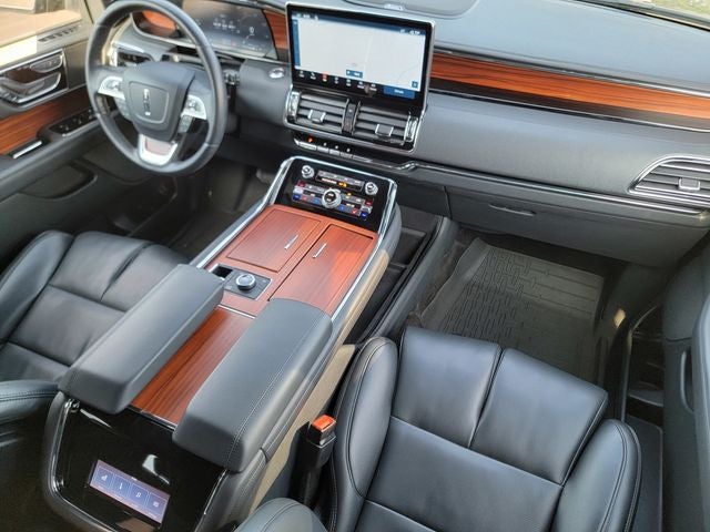 2024 Lincoln Navigator Premiere