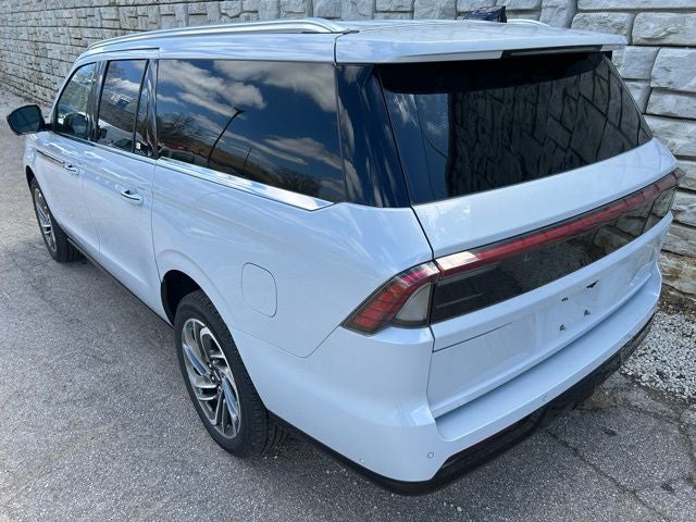 2025 Lincoln Navigator L Reserve
