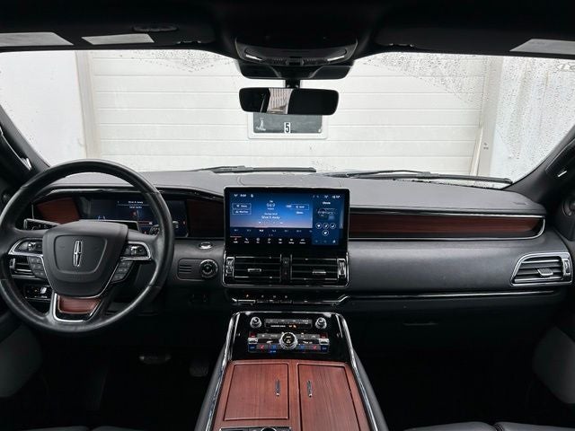 2023 Lincoln Navigator L Reserve