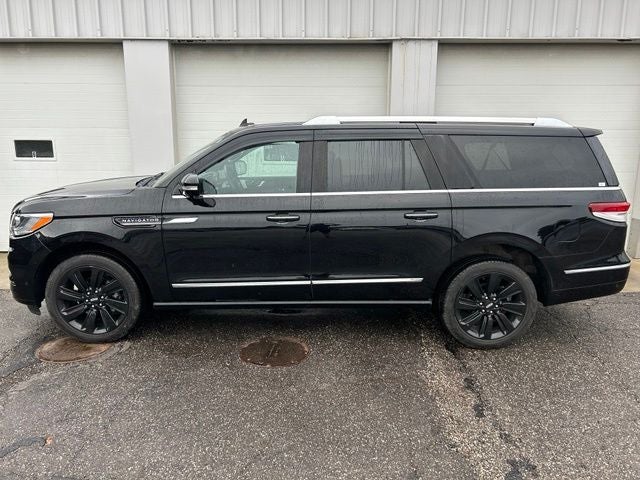 2023 Lincoln Navigator L Reserve