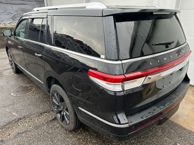 2023 Lincoln Navigator L Reserve