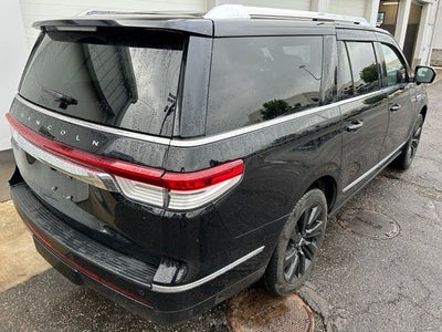 2023 Lincoln Navigator L Reserve
