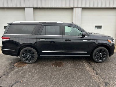 2023 Lincoln Navigator L Reserve