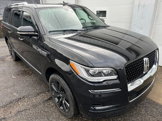 2023 Lincoln Navigator L Reserve