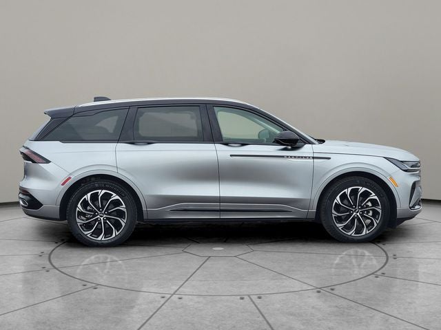 2025 Lincoln Nautilus Reserve