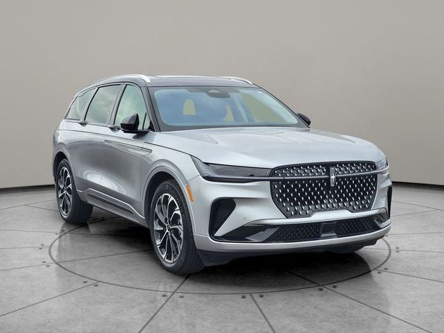 2025 Lincoln Nautilus Reserve