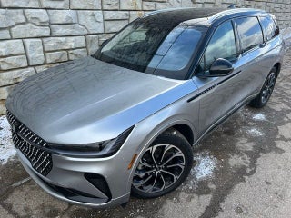 2025 Lincoln Nautilus Reserve