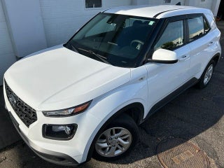 2022 Hyundai Venue SE