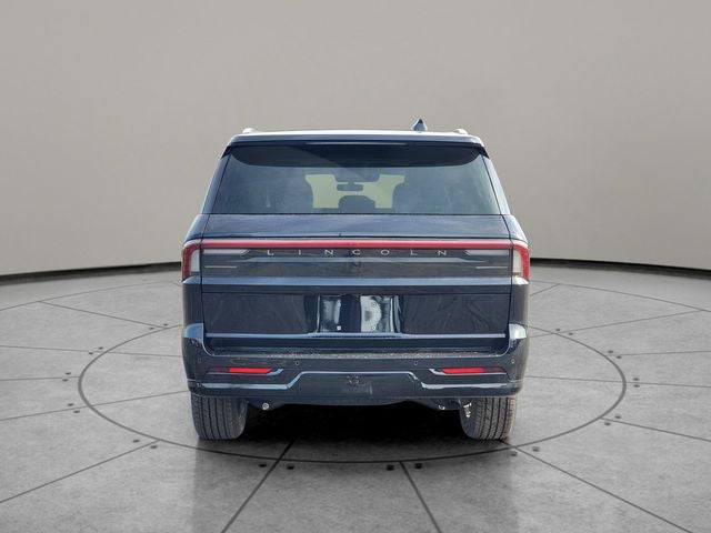 Linkan Vnja New Infinite Black Met 2026 Lincoln Navigator in Kent, OH | VIN ...