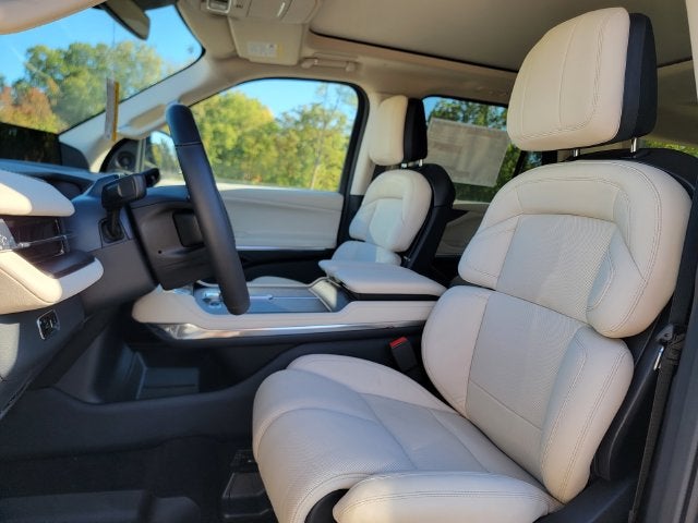 2027 Lincoln Navigator Reserve L