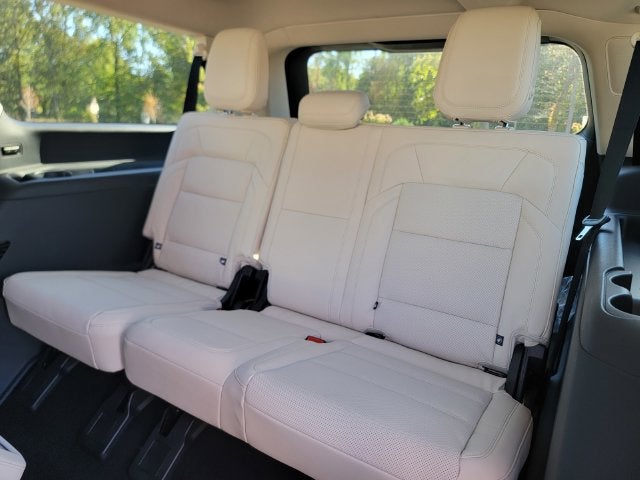 2027 Lincoln Navigator Reserve L