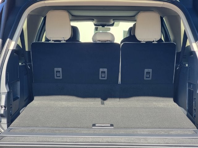 2027 Lincoln Navigator Reserve L