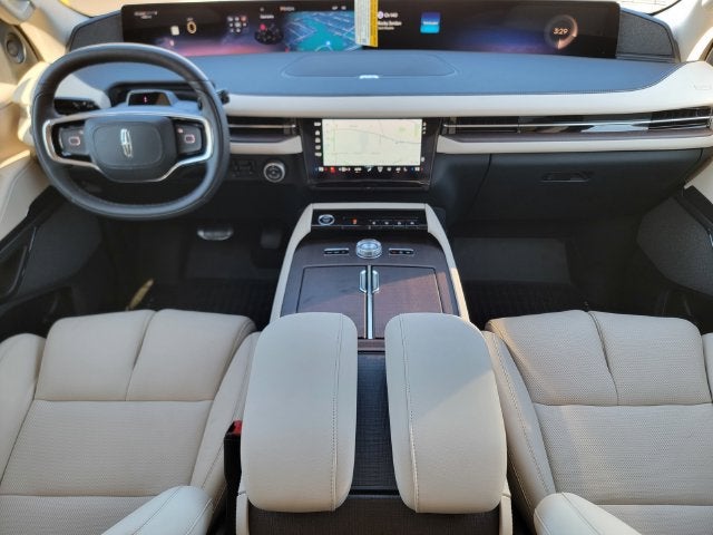 2027 Lincoln Navigator Reserve L