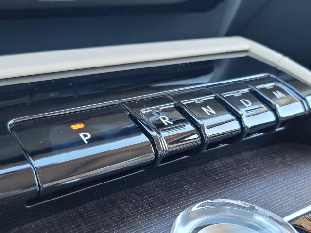 2027 Lincoln Navigator Reserve L