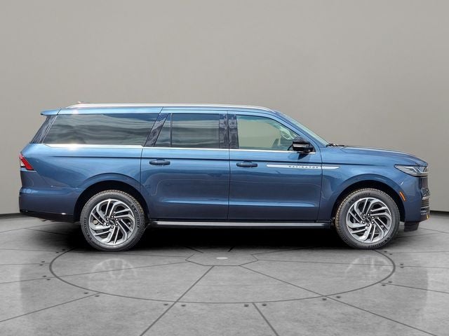 2027 Lincoln Navigator Premiere L