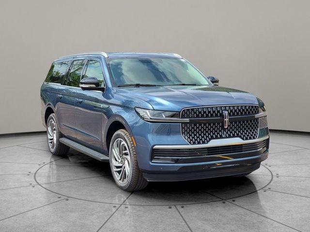 2027 Lincoln Navigator Premiere L