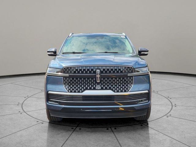2027 Lincoln Navigator Premiere L