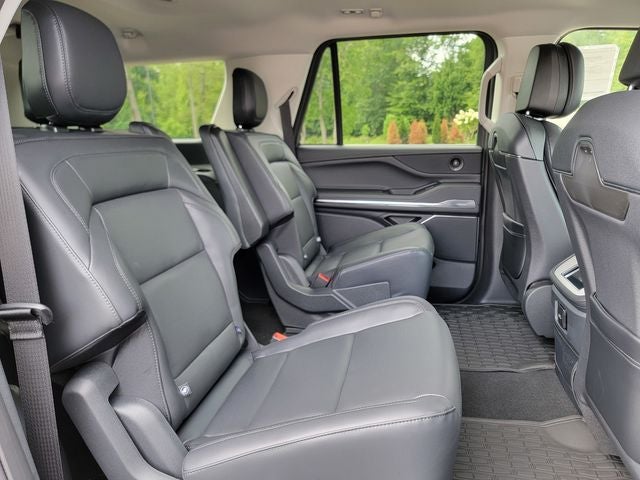 2027 Lincoln Navigator Premiere L