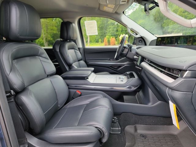 2027 Lincoln Navigator Premiere L