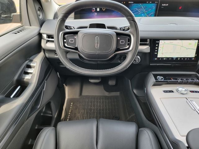 2027 Lincoln Navigator Premiere L