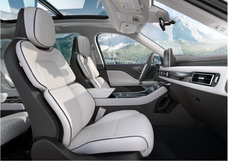 The interior of a Lincoln Aviator® Black Label model is shown in the Chalet theme | Klaben Lincoln in Kent OH