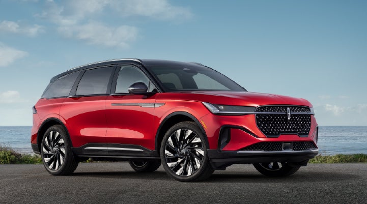 A 2026 Lincoln Nautilus® Reserve model is shown with the stylish available Jet Appearance Package. | Klaben Lincoln in Kent OH