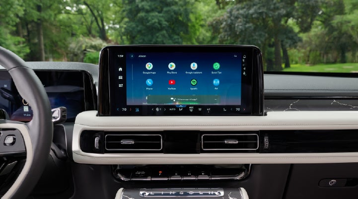 The center touchscreen inside a 2027 Lincoln Aviator® Black Label™ SUV | Klaben Lincoln in Kent OH