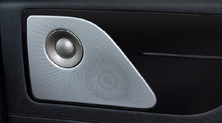A close-up view of the available Revel® Ultima 3D Audio System. | Klaben Lincoln in Kent OH