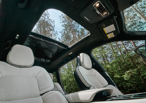 The front seats of a 2027 Lincoln Aviator® Black Label™ SUV | Klaben Lincoln in Kent OH
