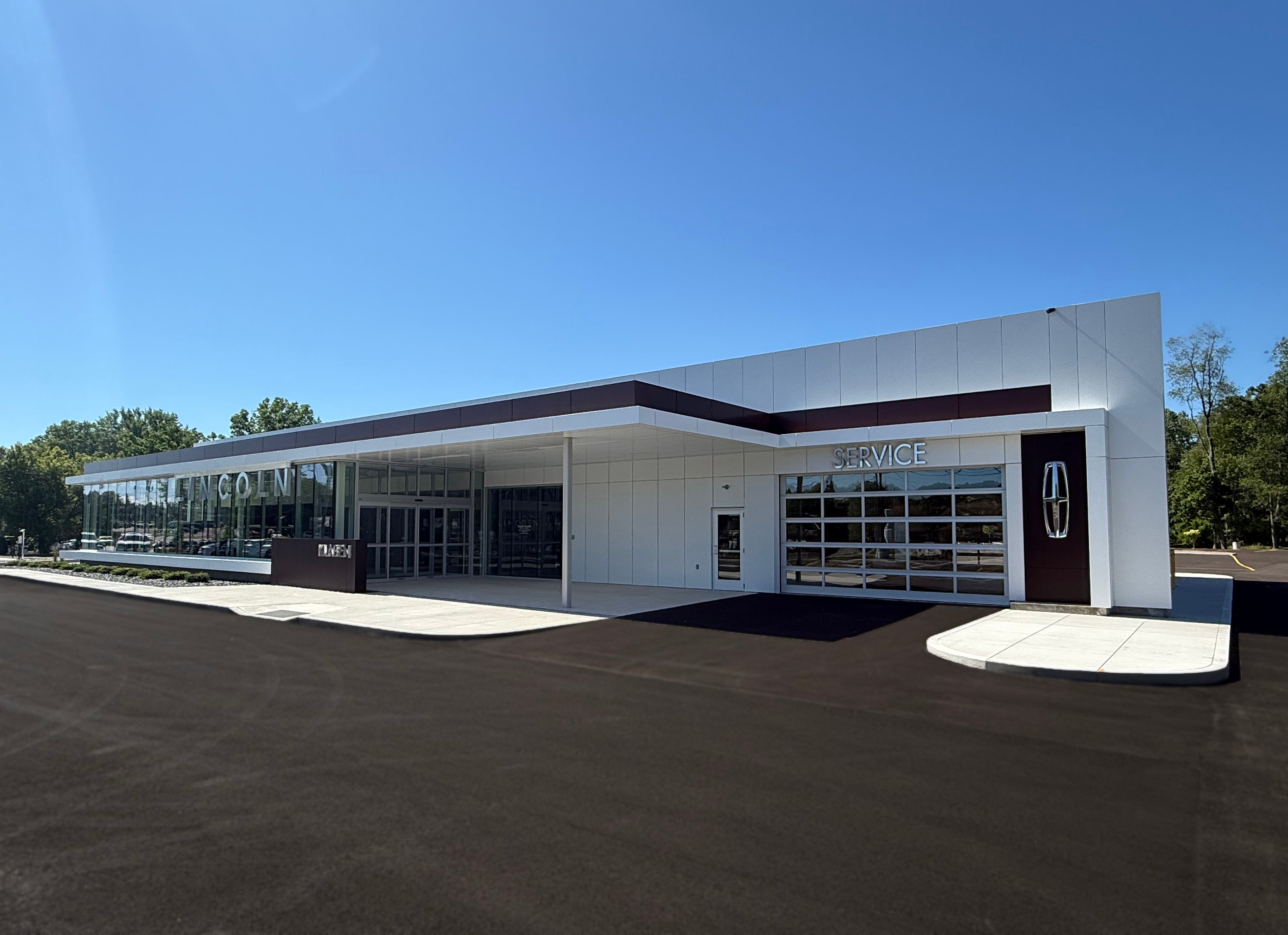 Klaben Lincoln Dealership Exterior